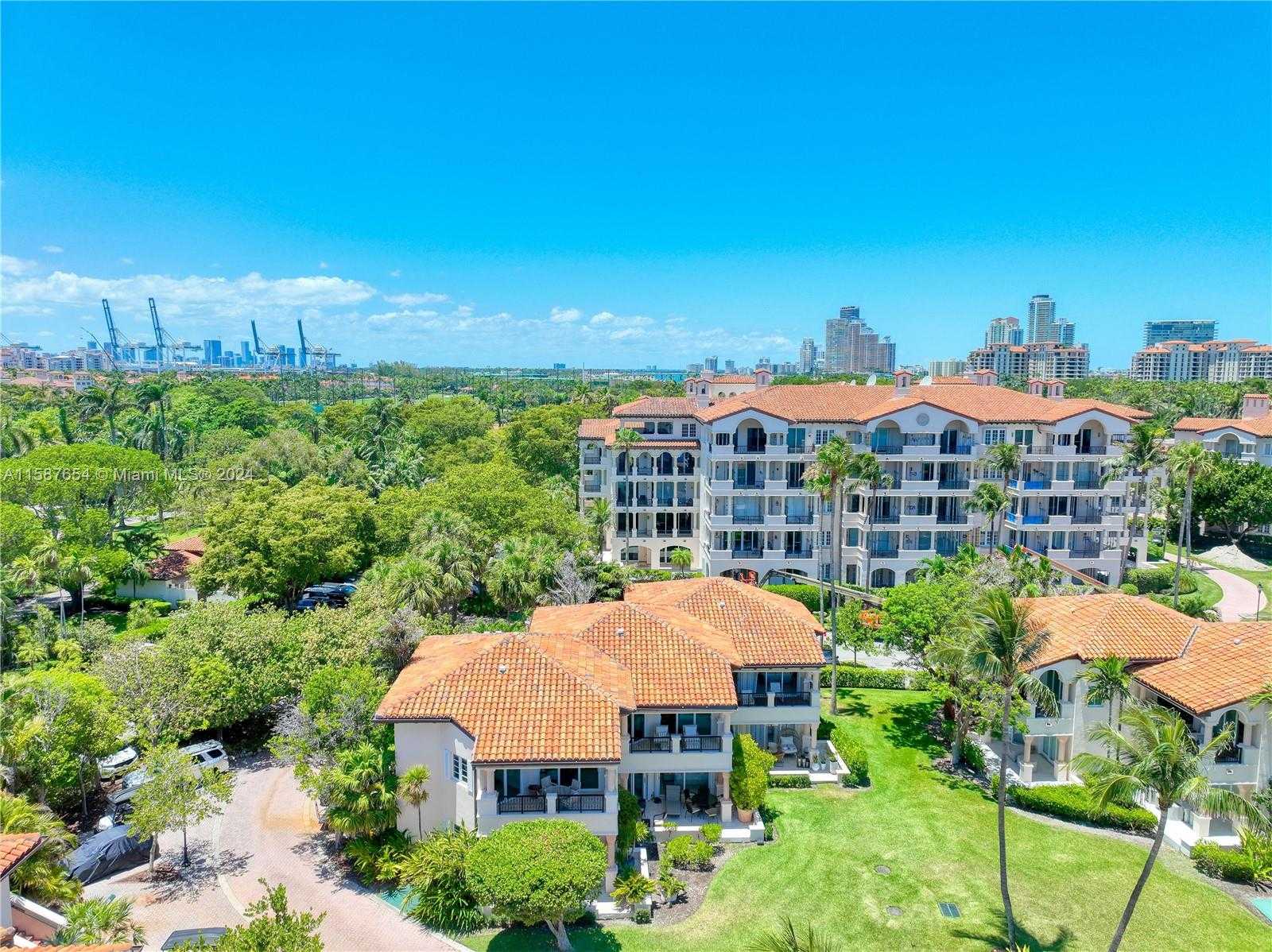 Small Image of 15122 FISHER ISLAND DR #15122, Miami Beach Number 55