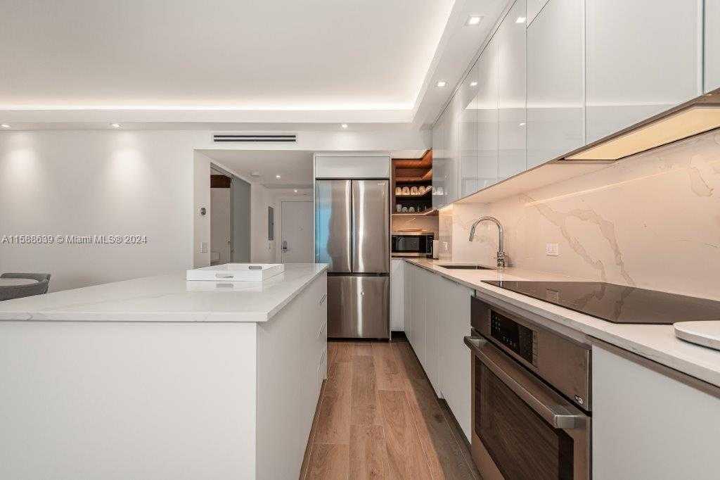 Small Image of 2301 COLLINS AVE #837, Miami Beach Number 14