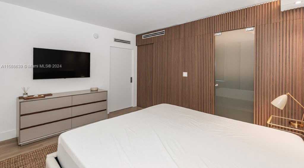 Small Image of 2301 COLLINS AVE #837, Miami Beach Number 18