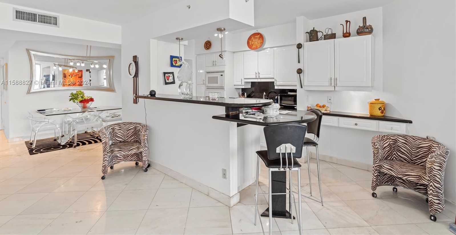 Small Image of 4775 COLLINS AVE #2404, Miami Beach Number 13