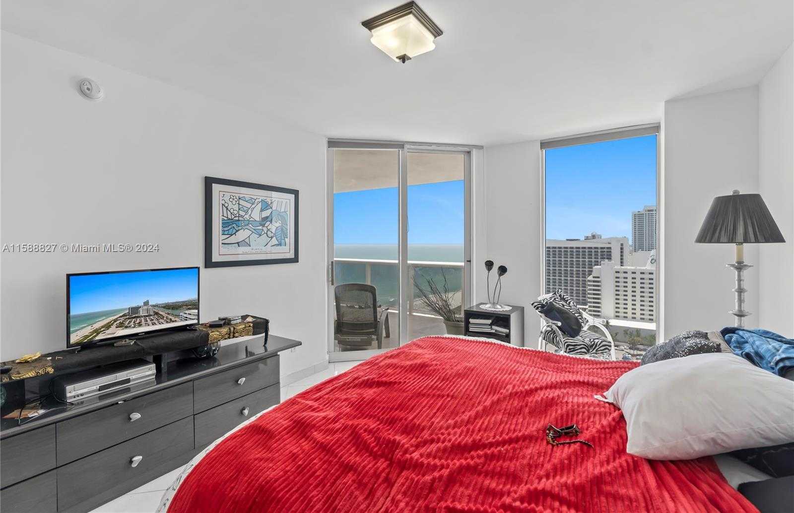 Small Image of 4775 COLLINS AVE #2404, Miami Beach Number 17