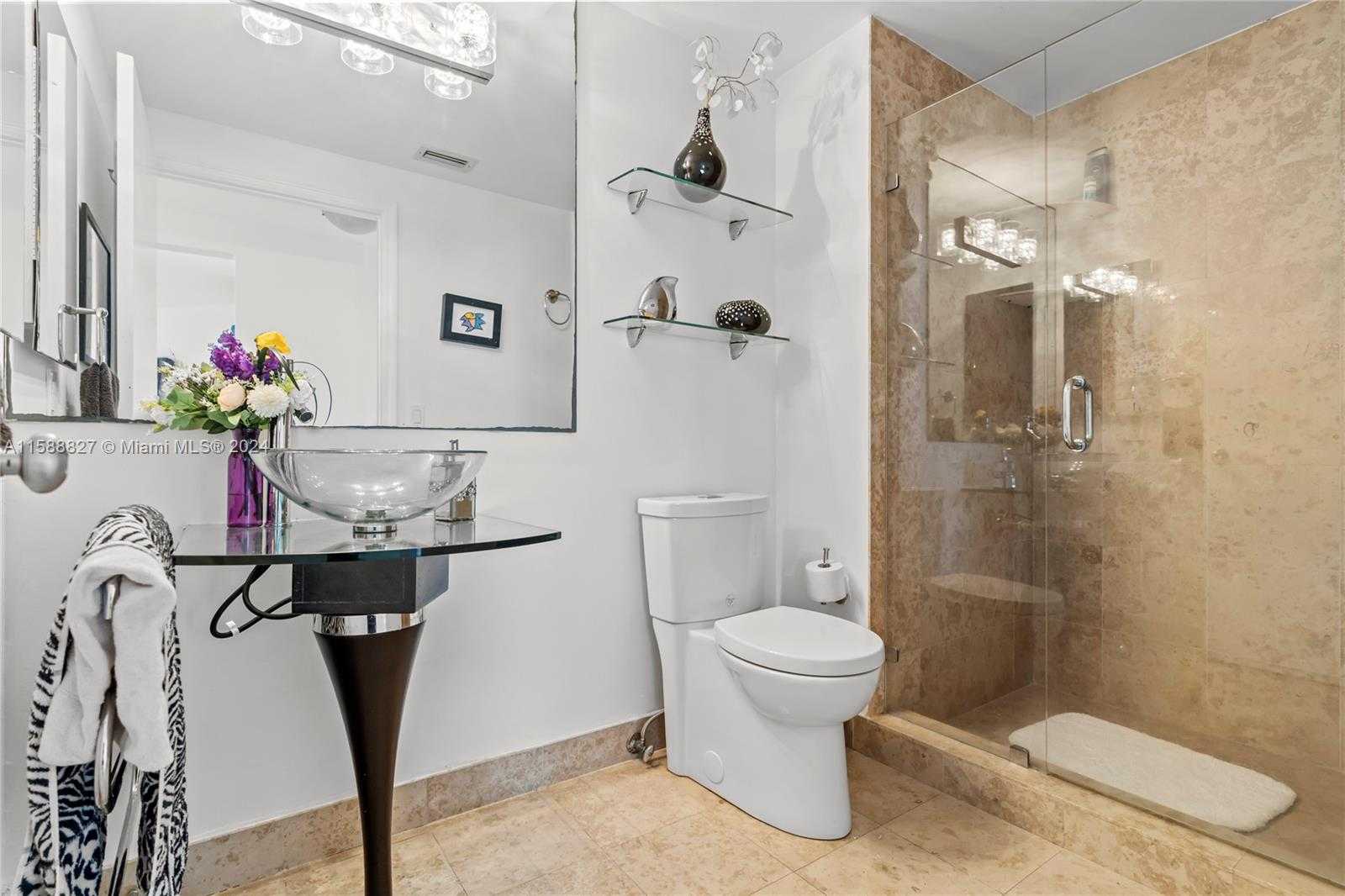 Small Image of 4775 COLLINS AVE #2404, Miami Beach Number 25