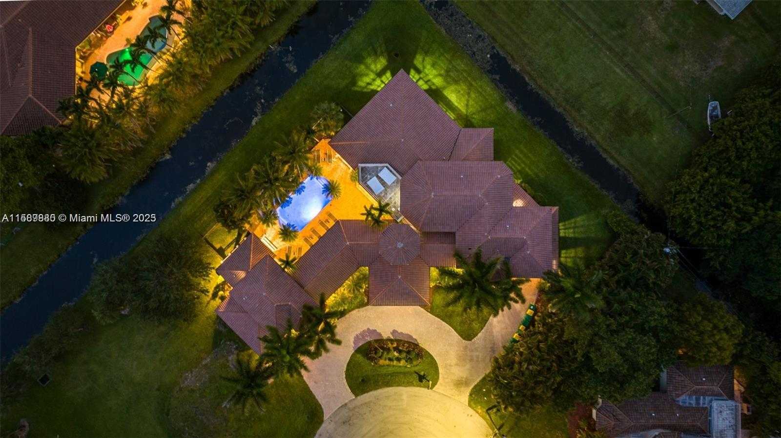 Small Image of 12000 NORTH WEST 6TH ST, Plantation Number 15