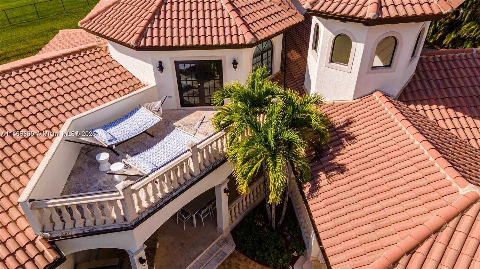 Small Image of 12000 NORTH WEST 6TH ST, Plantation Number 4
