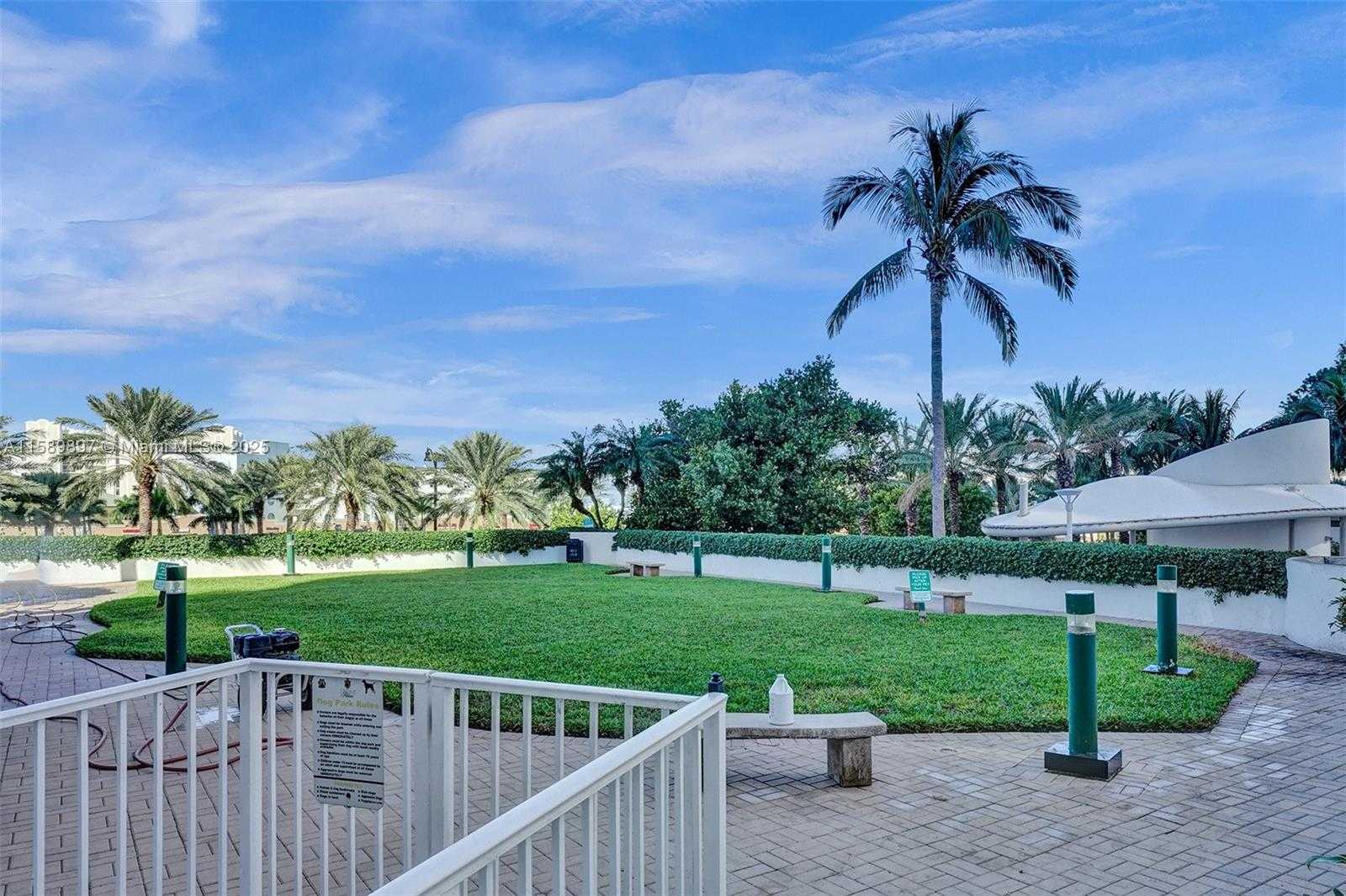 Small Image of 18201 COLLINS AVE #3309, Sunny Isles Beach Number 39