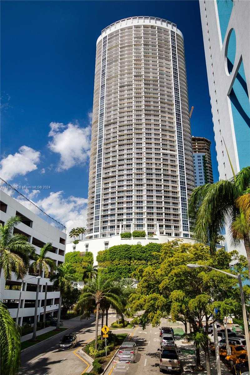 Small Image of 1750 NORTH BAYSHORE DR #3512, Miami Number 2