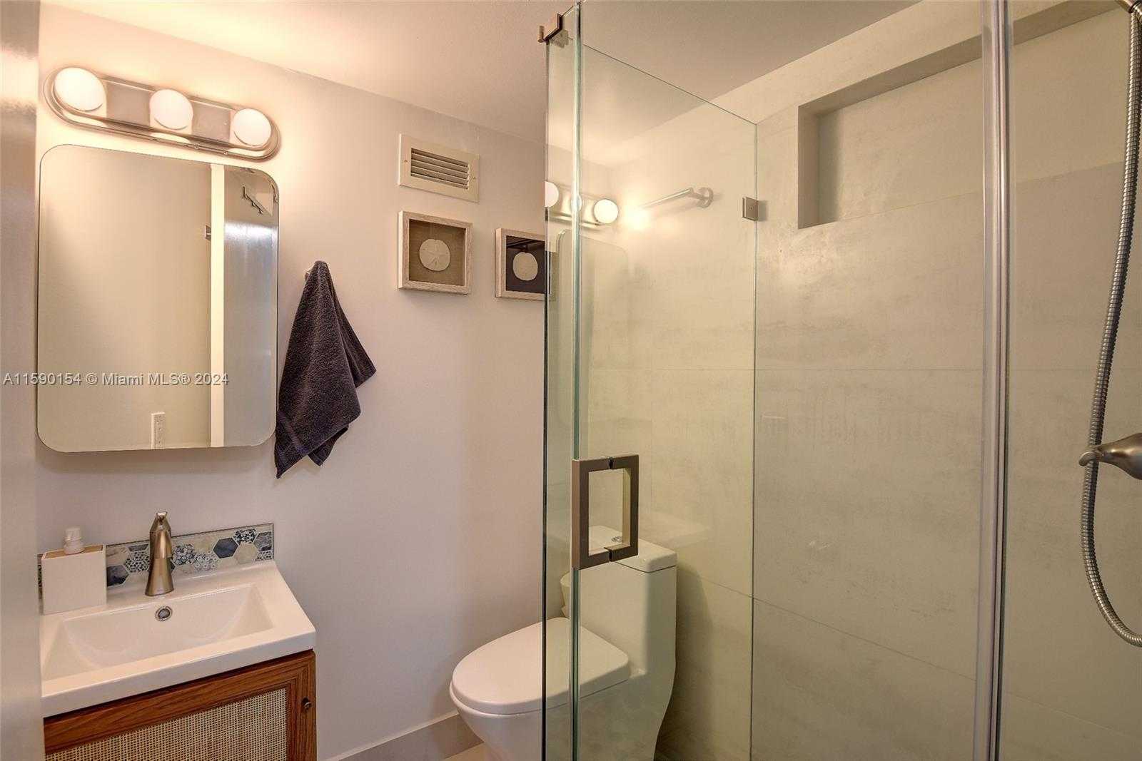 Small Image of 3725 SOUTH OCEAN DR #515, Hollywood Number 11