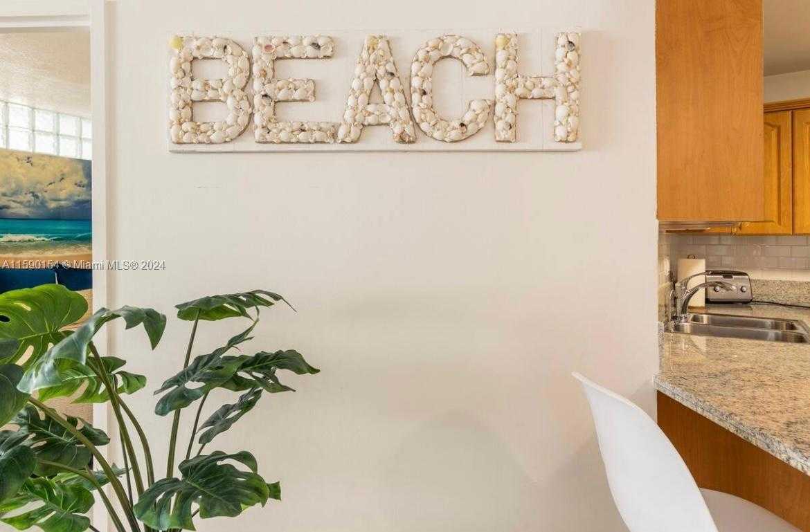 Small Image of 3725 SOUTH OCEAN DR #515, Hollywood Number 3