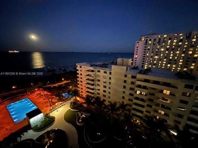 Small Image of 100 LINCOLN RD #1434, Miami Beach Number 12
