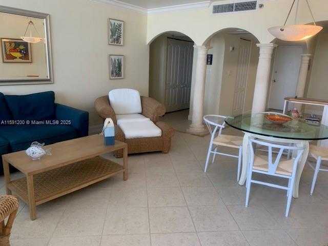 Small Image of 100 LINCOLN RD #1434, Miami Beach Number 2