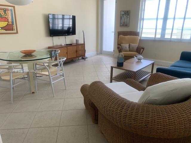 Small Image of 100 LINCOLN RD #1434, Miami Beach Number 3