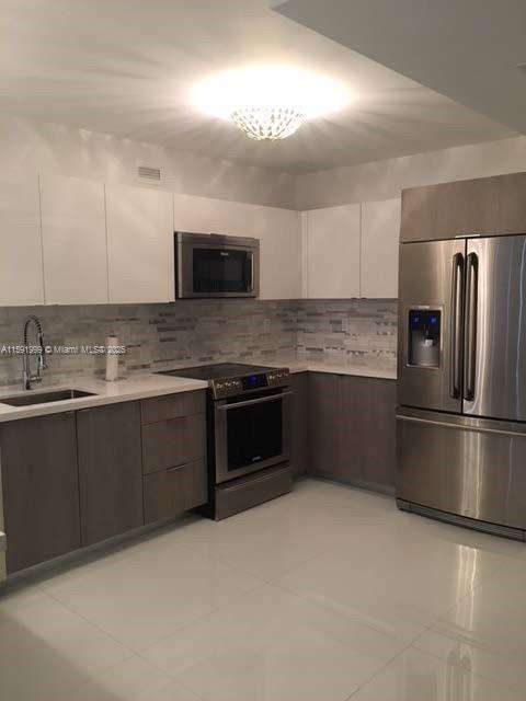 Small Image of 100 LINCOLN RD #711, Miami Beach Number 7