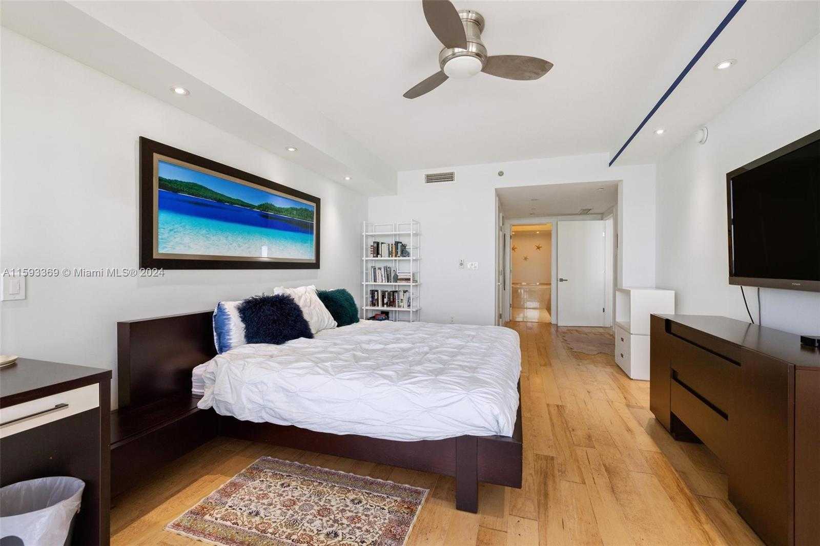 Small Image of 1800 SOUTH OCEAN DR #1401, Hallandale Beach Number 13