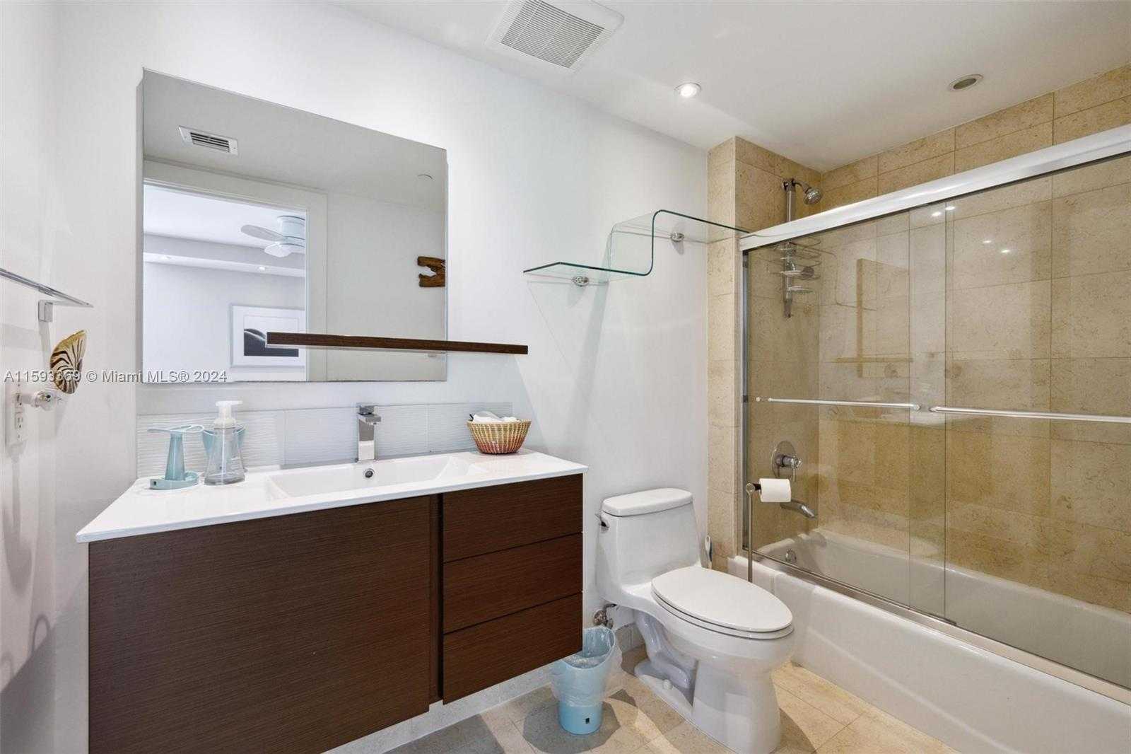 Small Image of 1800 SOUTH OCEAN DR #1401, Hallandale Beach Number 21