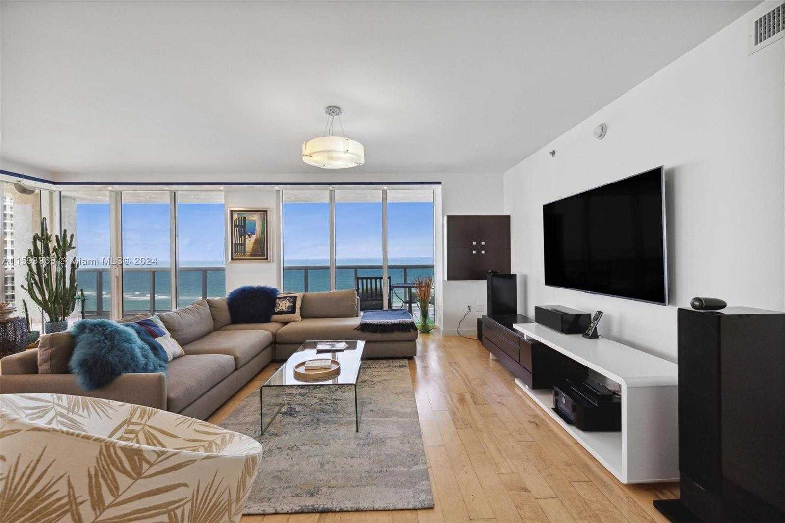 Small Image of 1800 SOUTH OCEAN DR #1401, Hallandale Beach Number 3