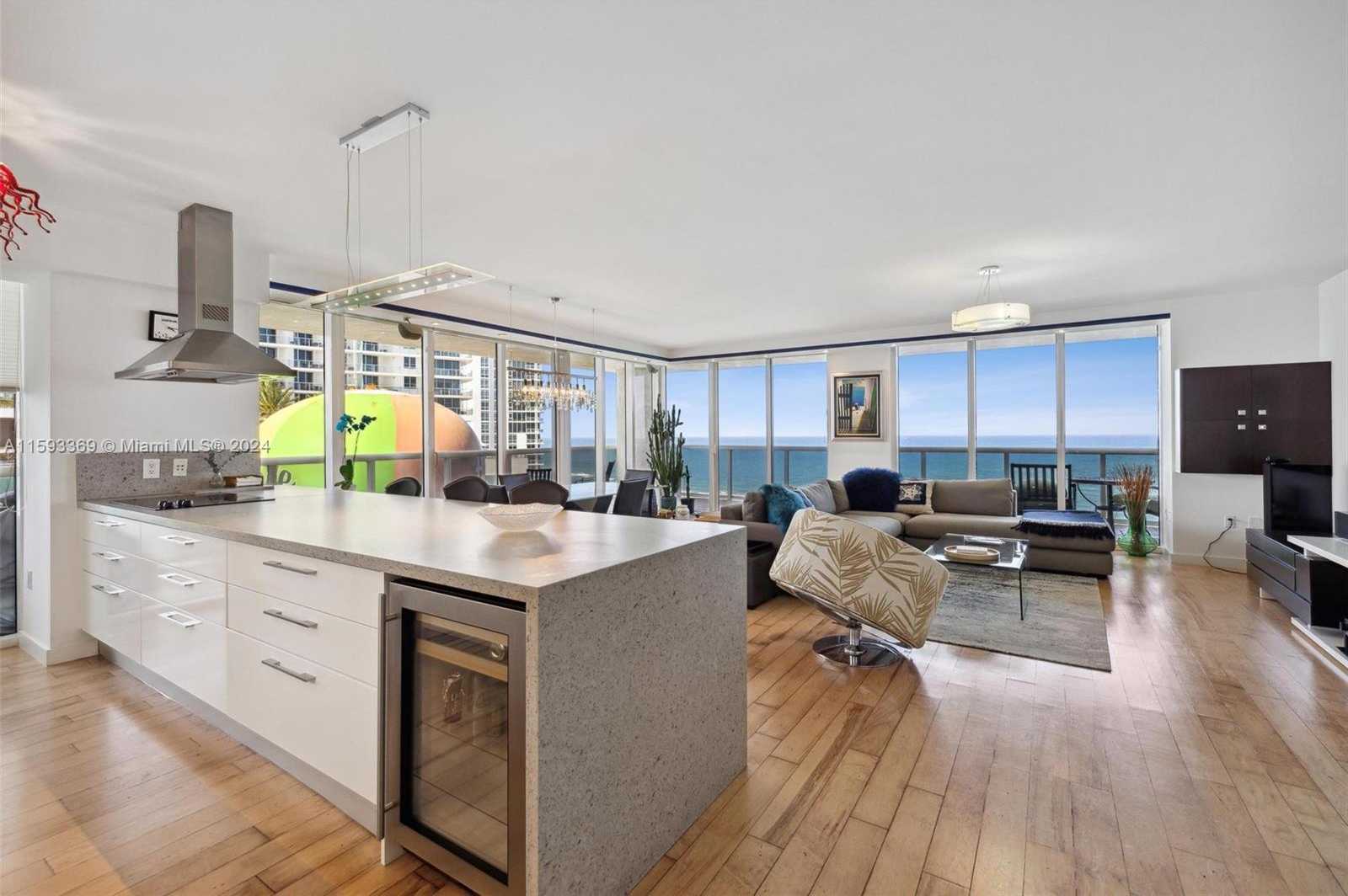 Small Image of 1800 SOUTH OCEAN DR #1401, Hallandale Beach Number 5
