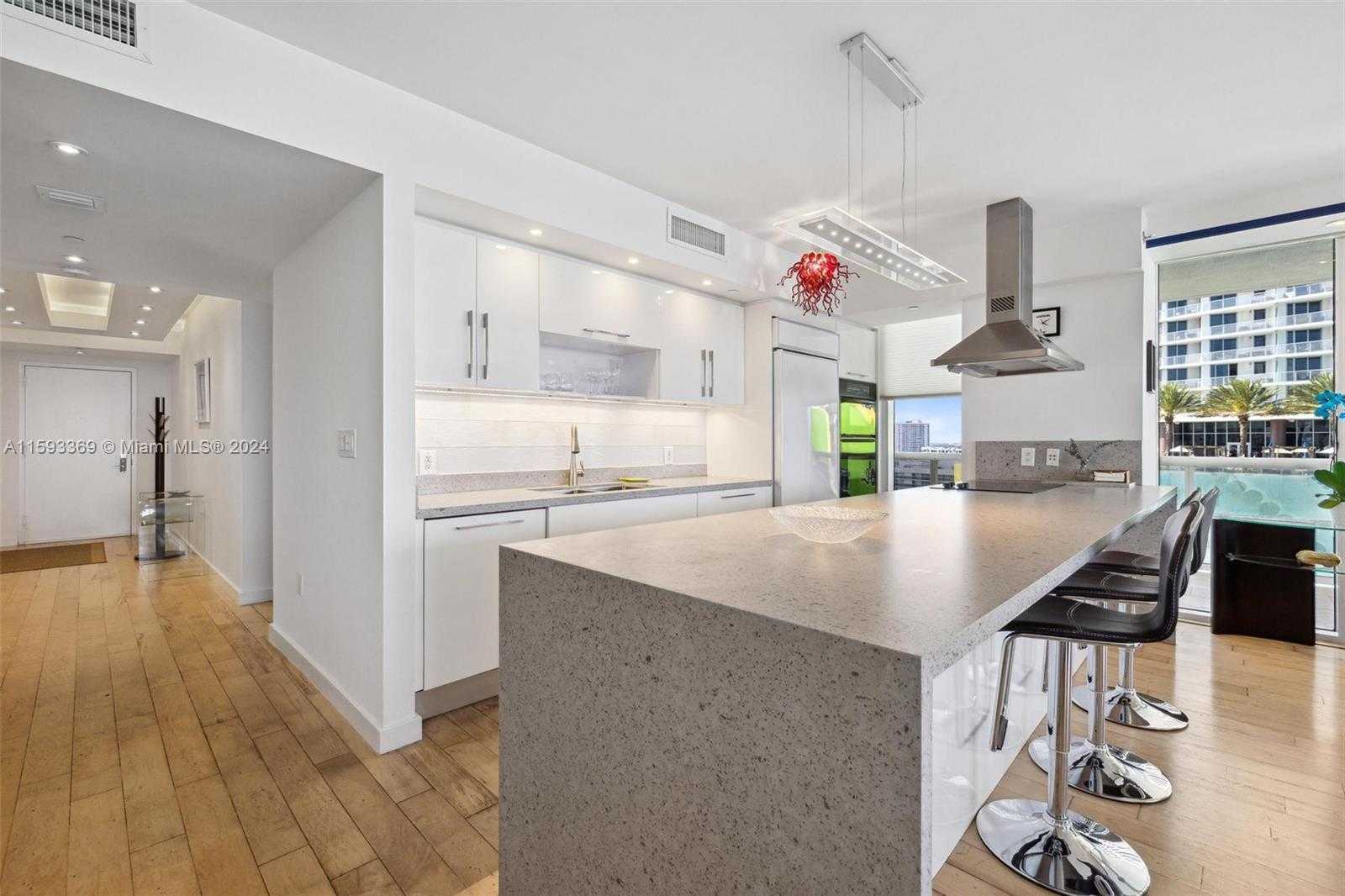 Small Image of 1800 SOUTH OCEAN DR #1401, Hallandale Beach Number 6