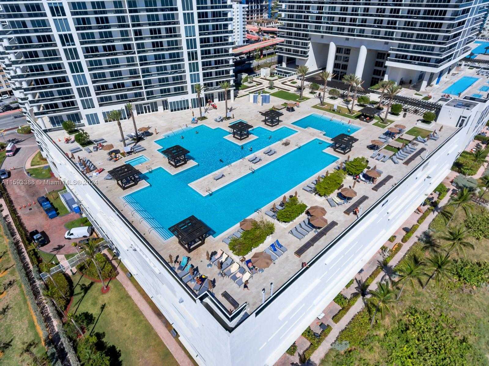 Small Image of 1830 SOUTH OCEAN DR #3410, Hallandale Beach Number 2