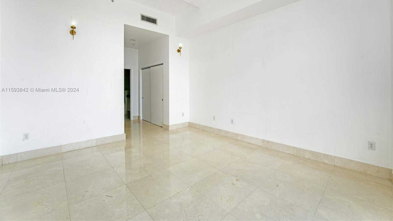 Small Image of 2001 MERIDIAN AVE #516, Miami Beach Number 10