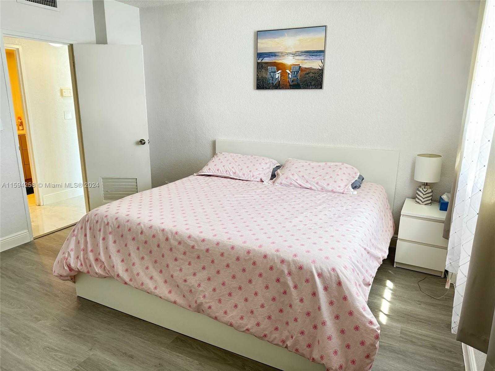 Small Image of 3901 SOUTH OCEAN DR #14Z, Hollywood Number 3