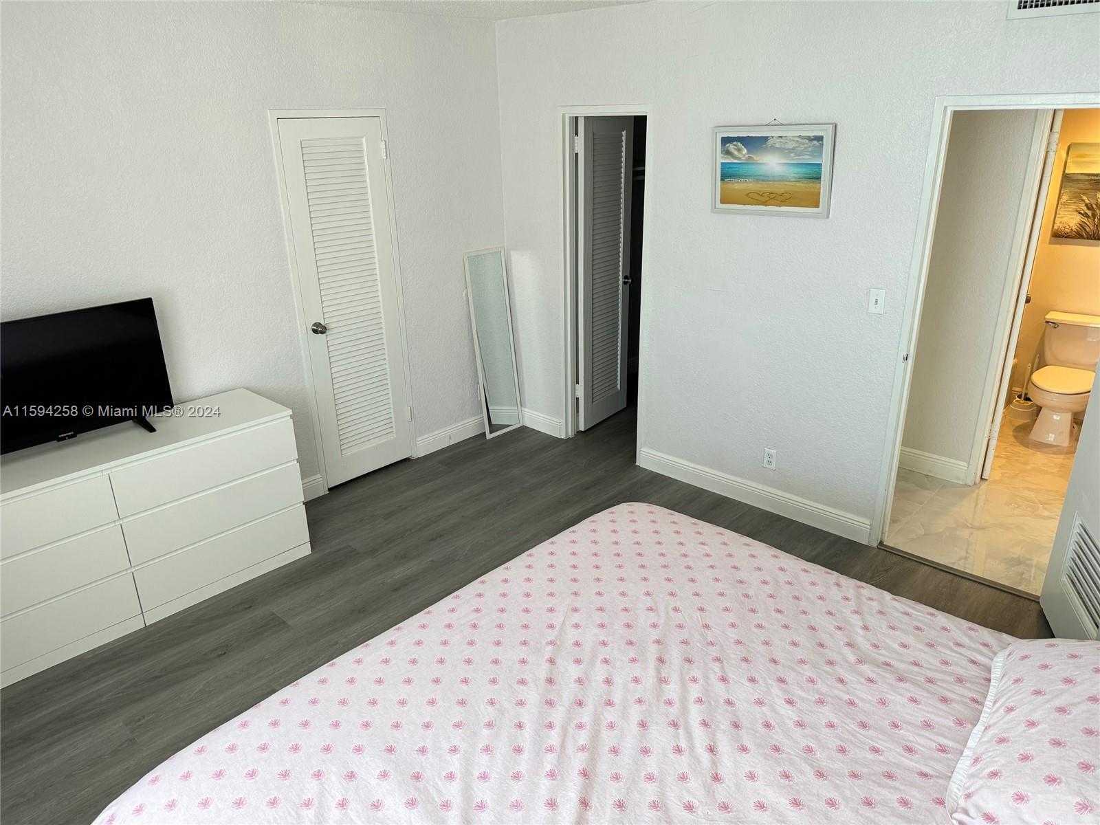 Small Image of 3901 SOUTH OCEAN DR #14Z, Hollywood Number 7