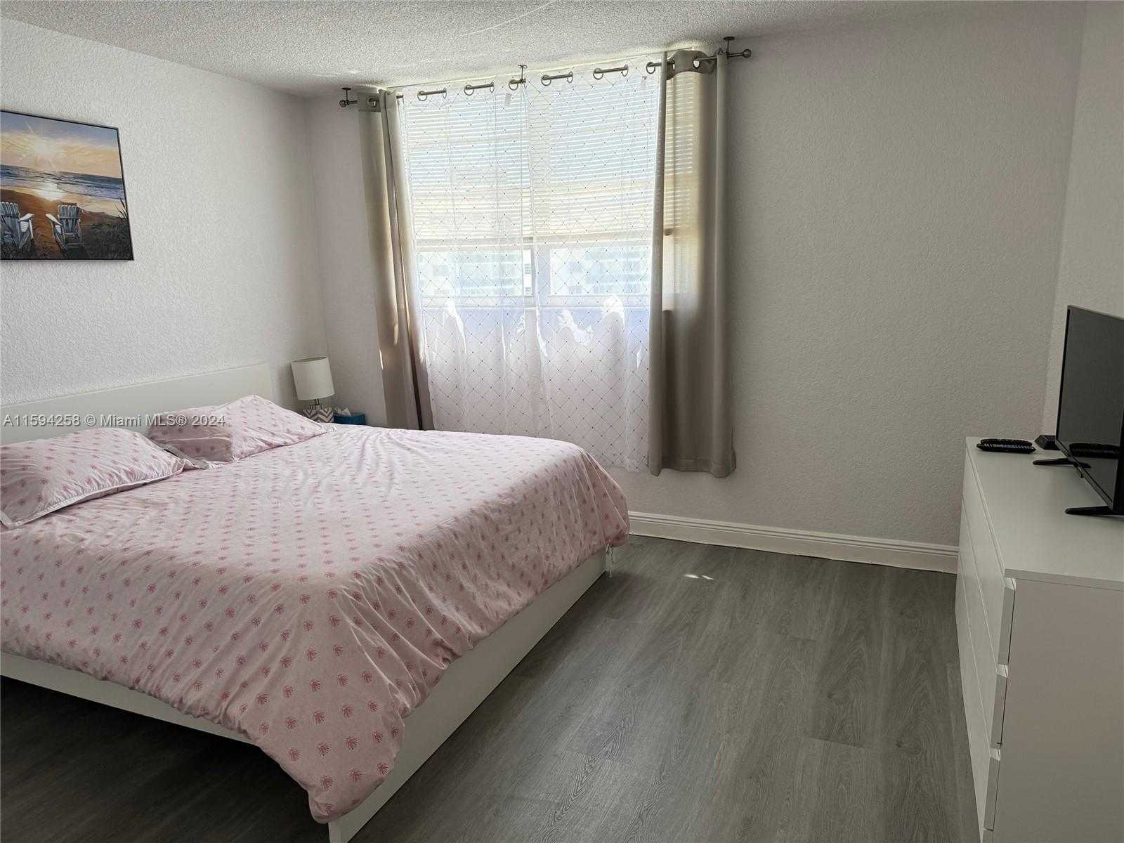 Small Image of 3901 SOUTH OCEAN DR #14Z, Hollywood Number 8