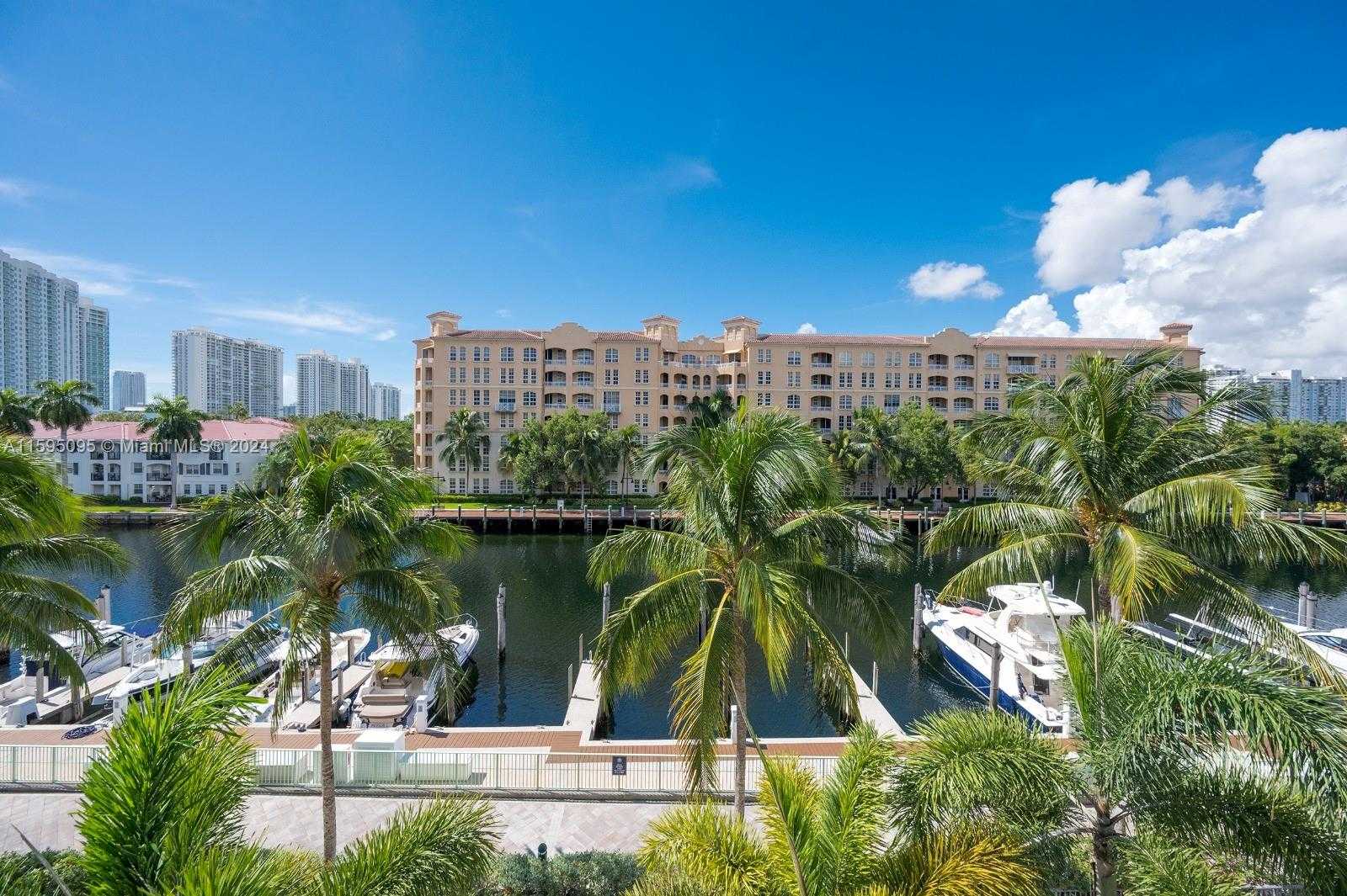 Small Image of Aventura Number 20