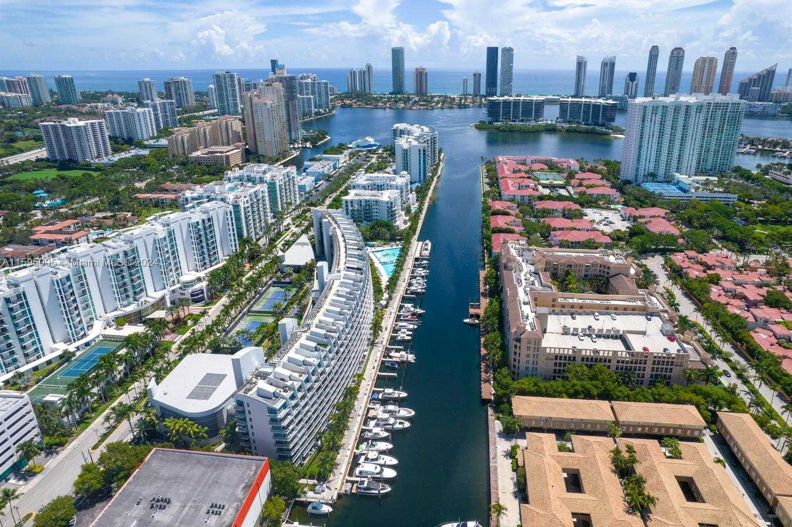 Small Image of Aventura Number 45