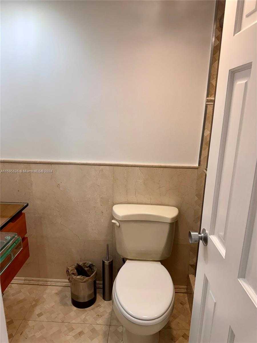 Small Image of 230 174TH ST #1602, Sunny Isles Beach Number 17