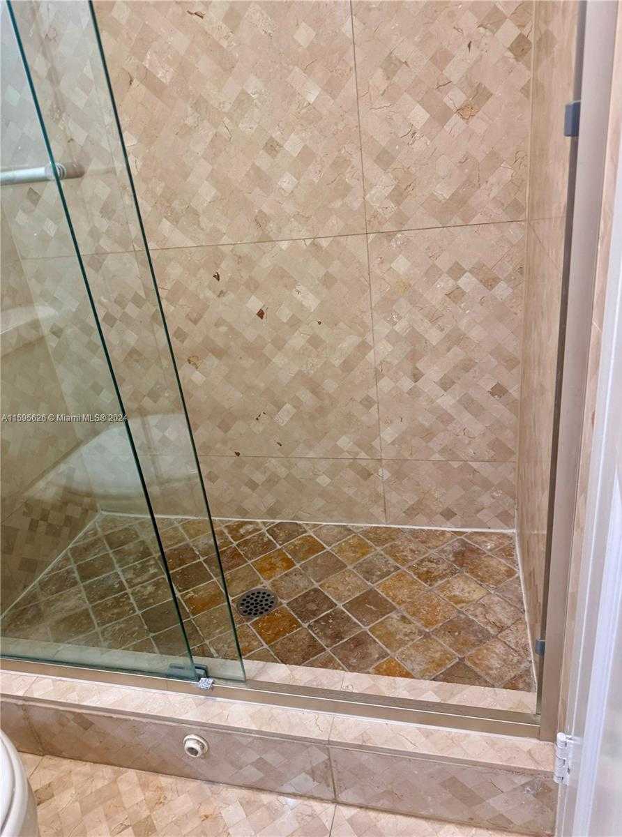 Small Image of 230 174TH ST #1602, Sunny Isles Beach Number 18