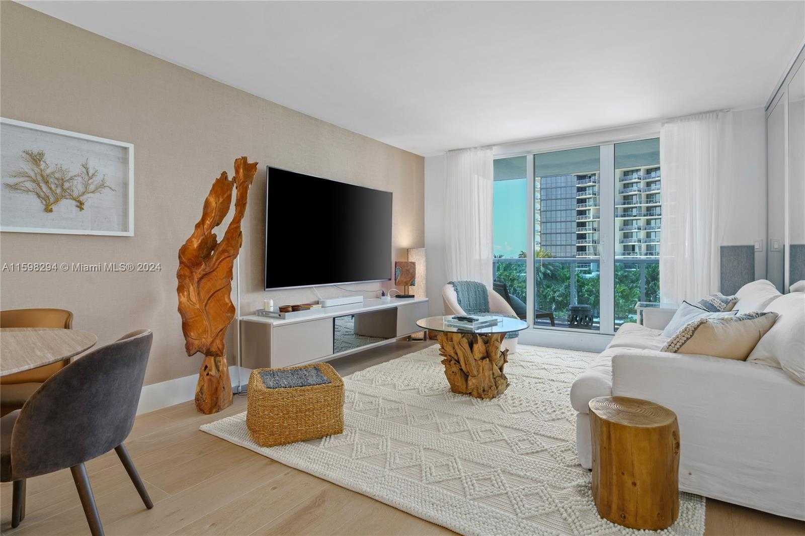 Small Image of 2301 COLLINS AVE #407, Miami Beach Number 17