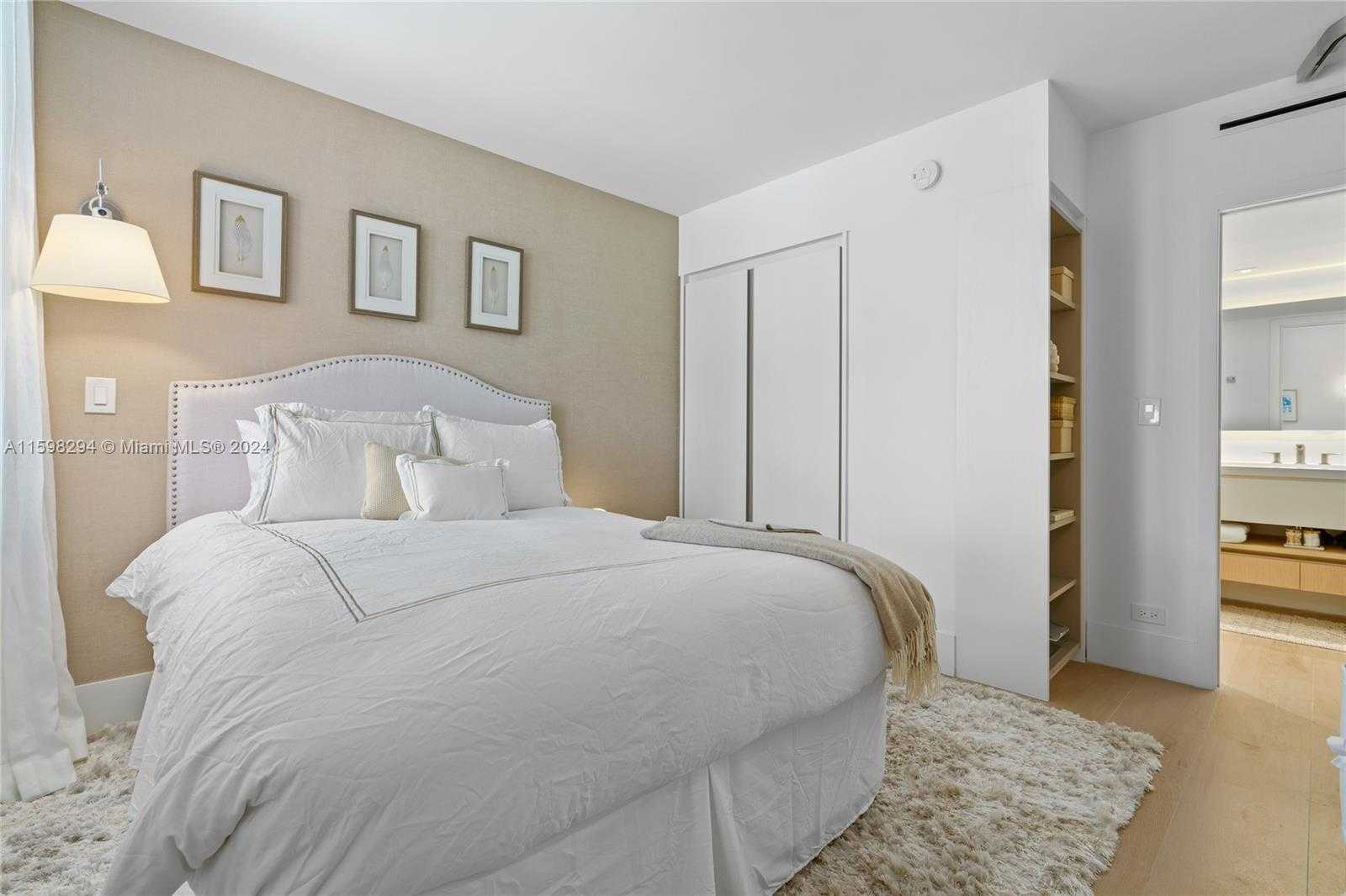 Small Image of 2301 COLLINS AVE #407, Miami Beach Number 22