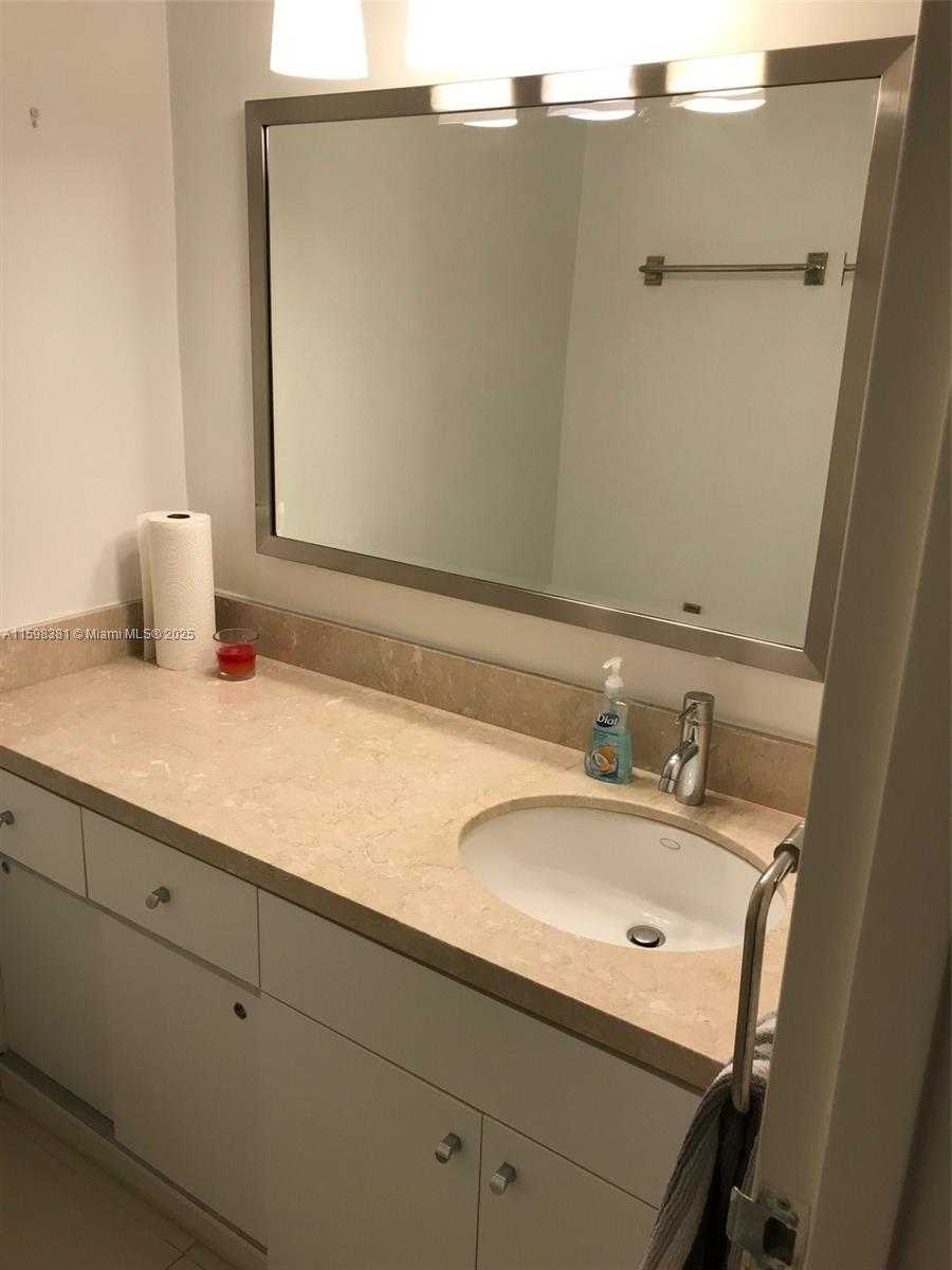 Small Image of 100 LINCOLN RD #808, Miami Beach Number 21