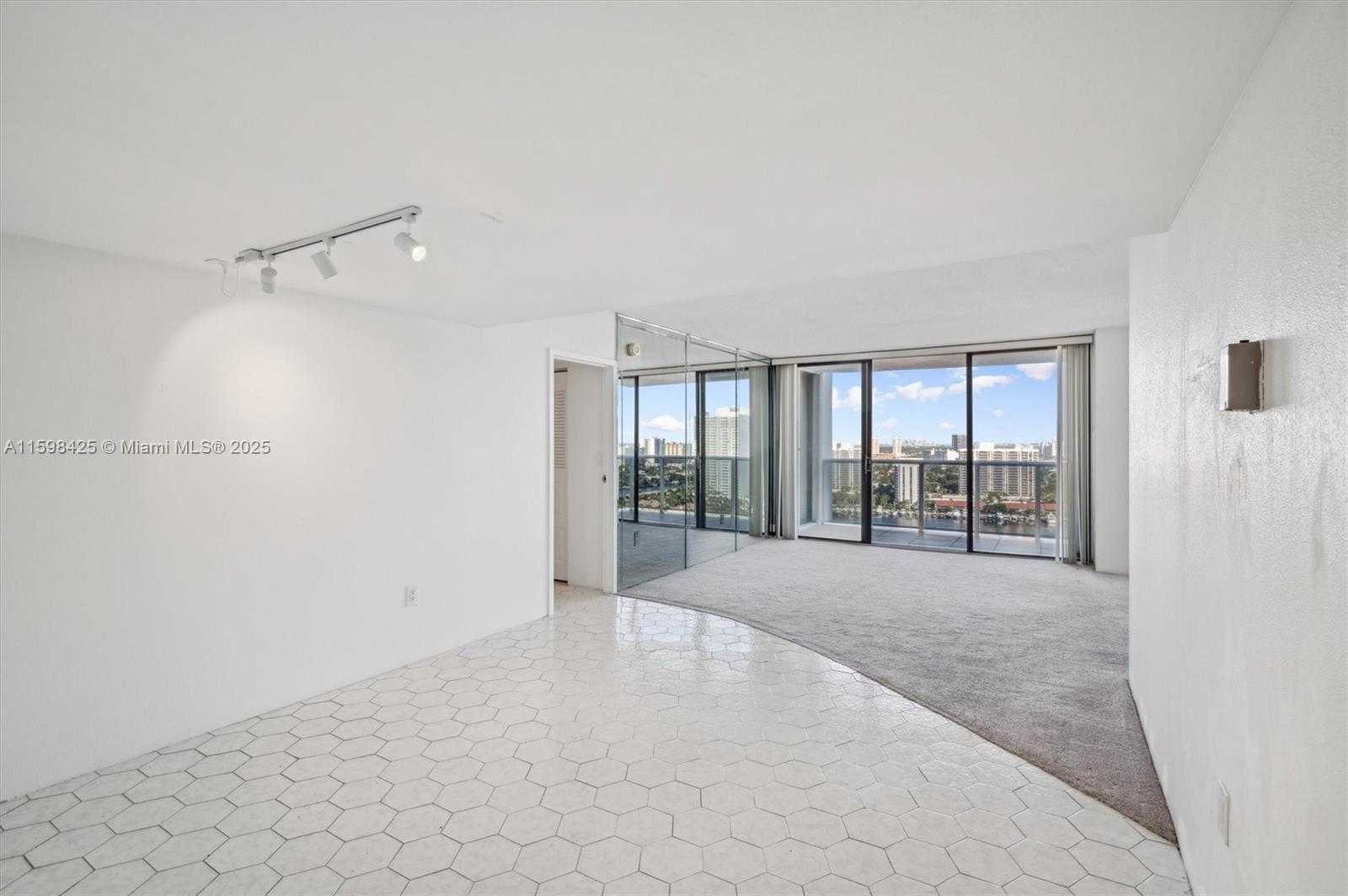 Small Image of 3675 NORTH COUNTRY CLUB DR #2502, Aventura Number 7
