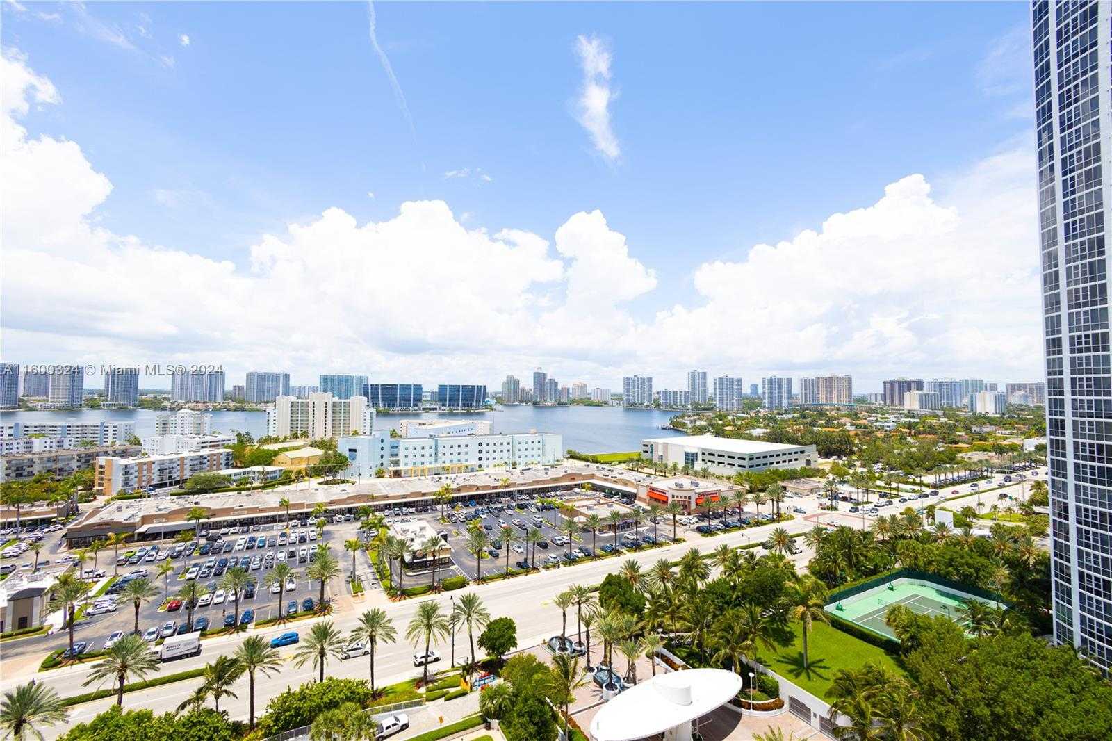 Small Image of Trump Palace, 18101 Collins Ave, Sunny Isles Beach, FL 33160, USA Number 10