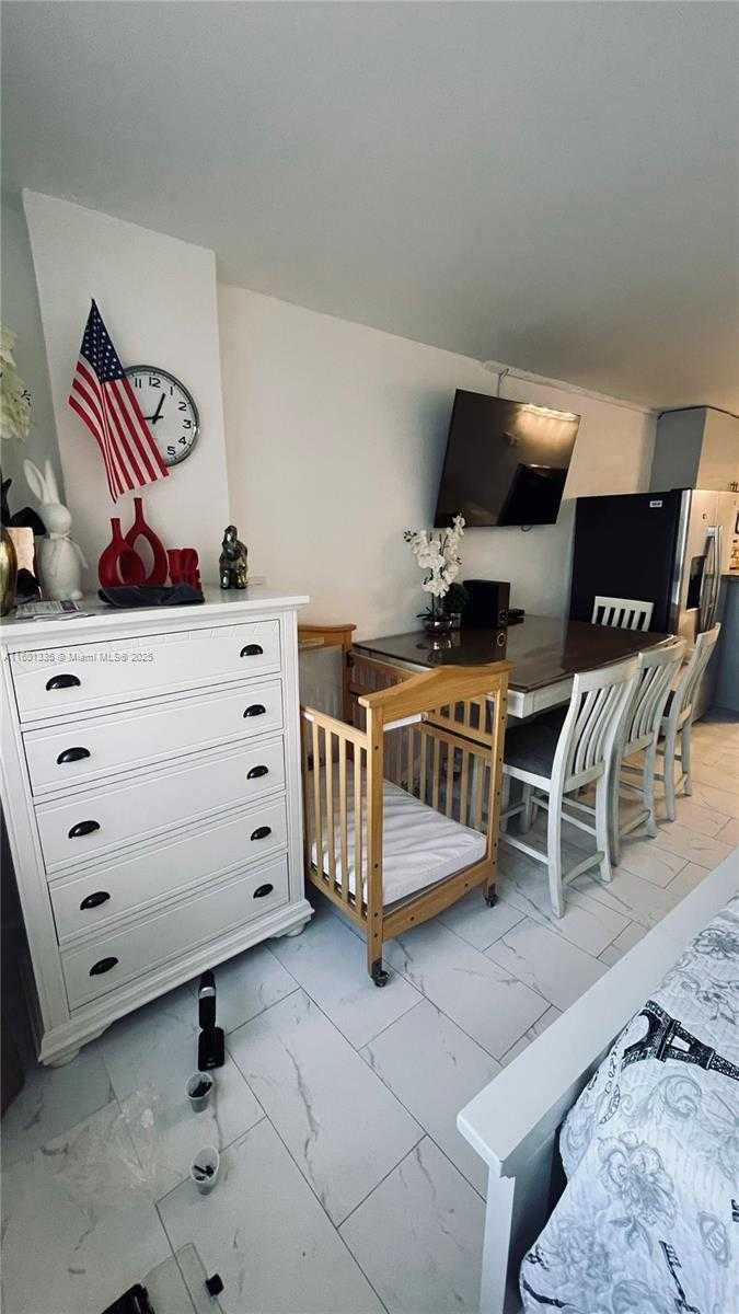 Small Image of 19201 COLLINS AVE #545, Sunny Isles Beach Number 30
