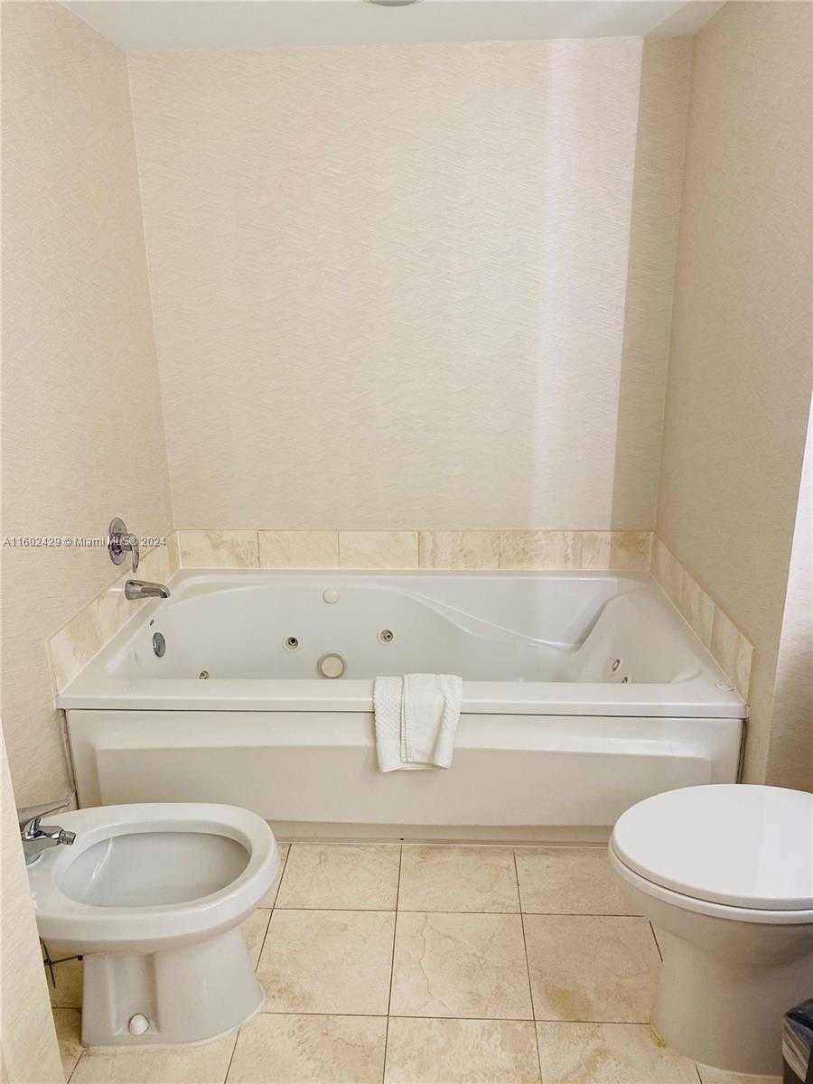 Small Image of 17375 COLLINS AVE #705, Sunny Isles Beach Number 13