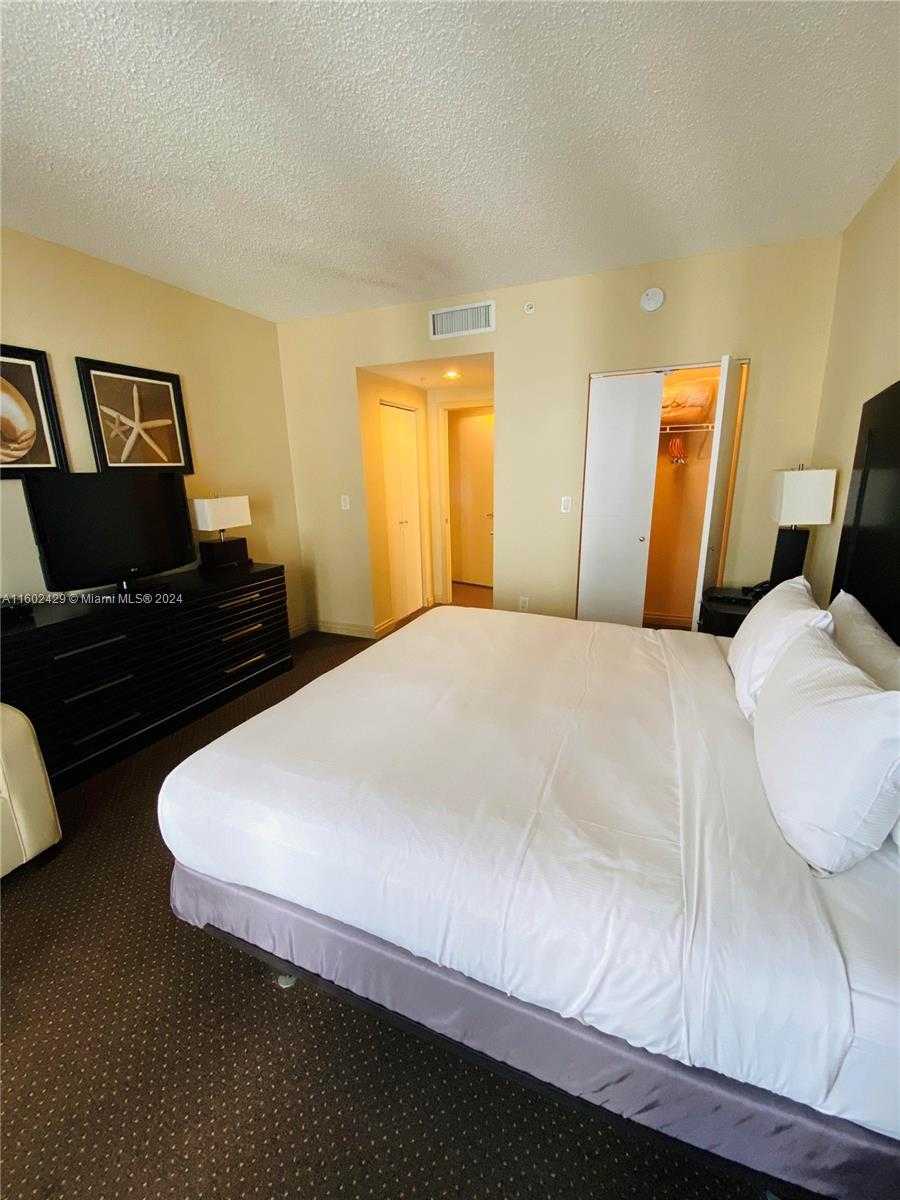 Small Image of 17375 COLLINS AVE #705, Sunny Isles Beach Number 16