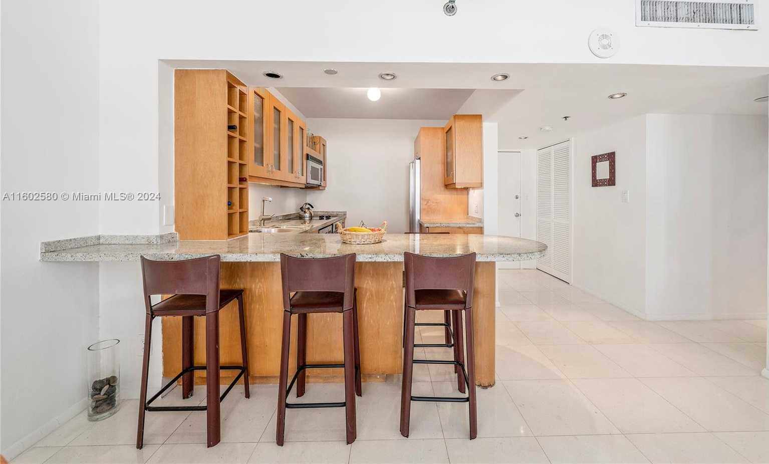 Small Image of 100 LINCOLN RD #1147B, Miami Beach Number 6