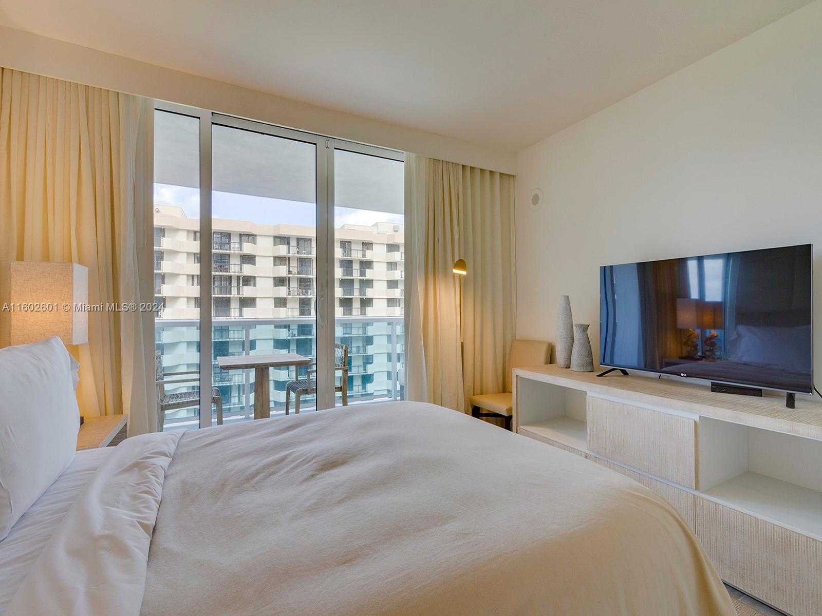 Small Image of 102 24 ST #1207, Miami Beach Number 12