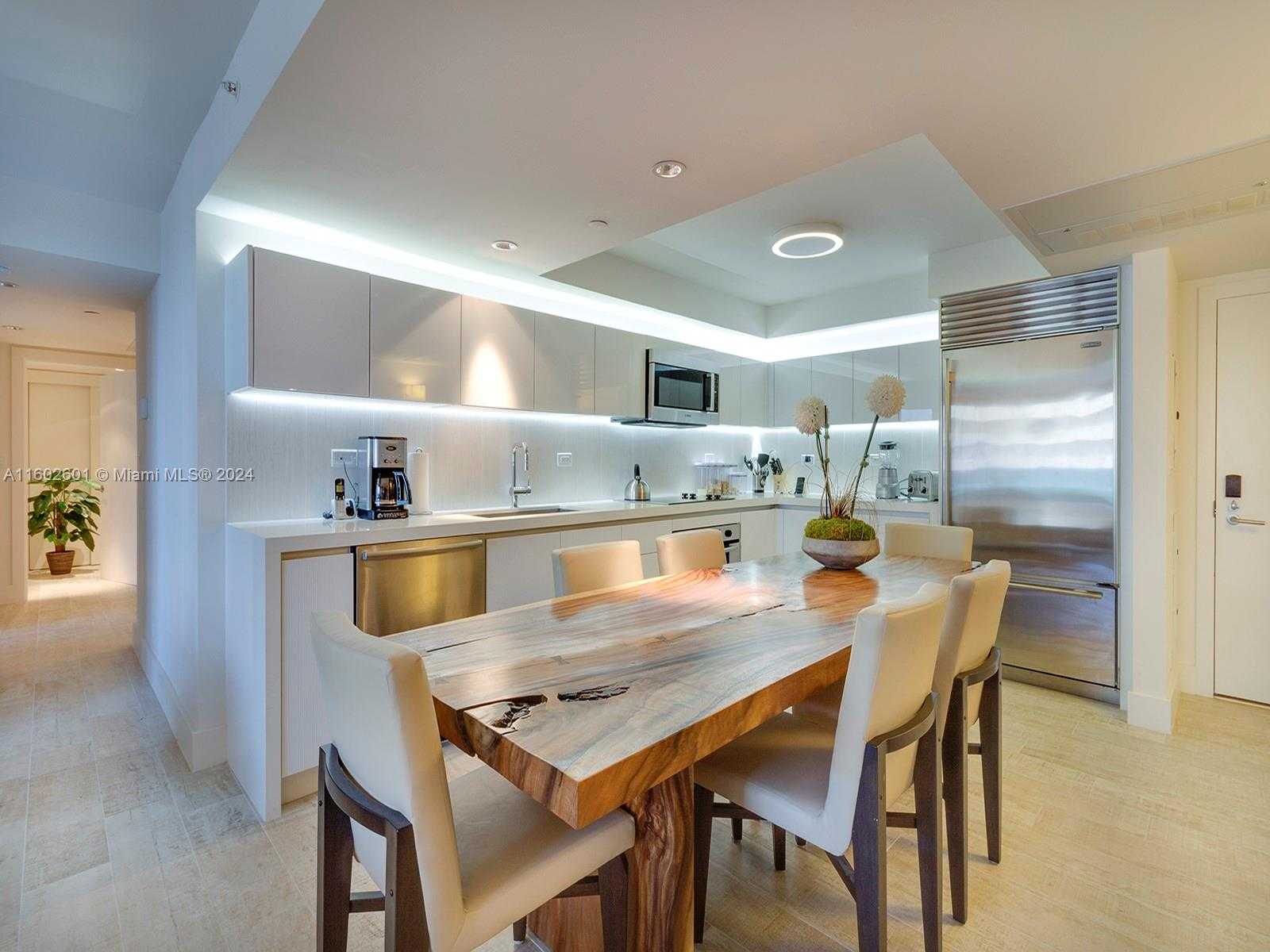 Small Image of 102 24 ST #1207, Miami Beach Number 5