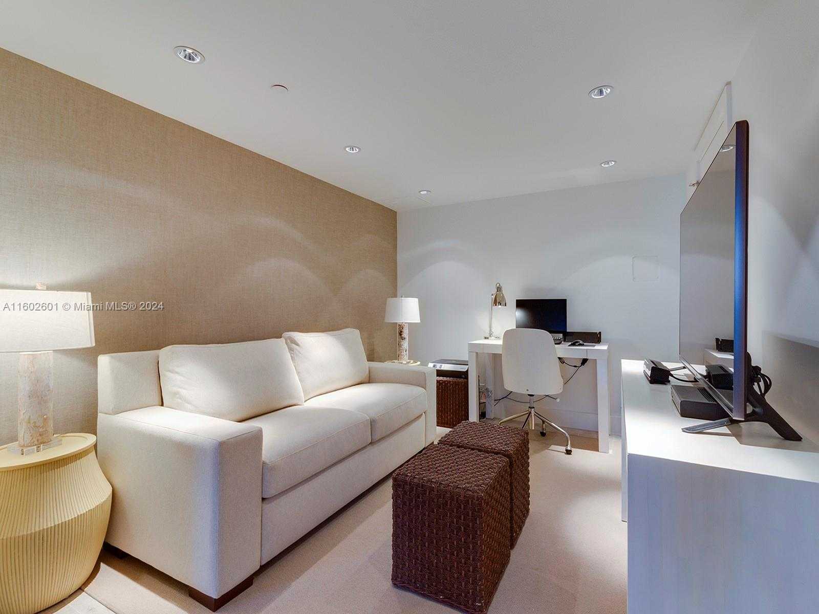 Small Image of 102 24 ST #1207, Miami Beach Number 9