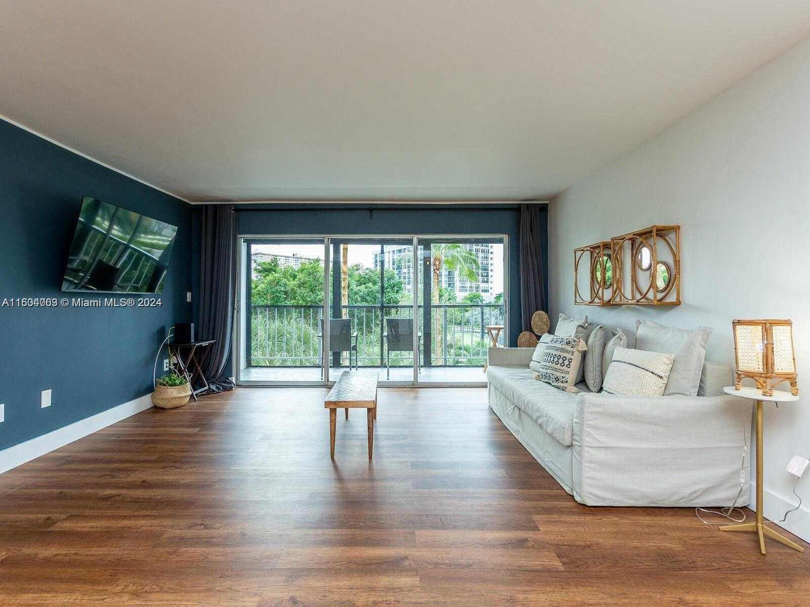 Small Image of 200 178TH DR #410, Sunny Isles Beach Number 10