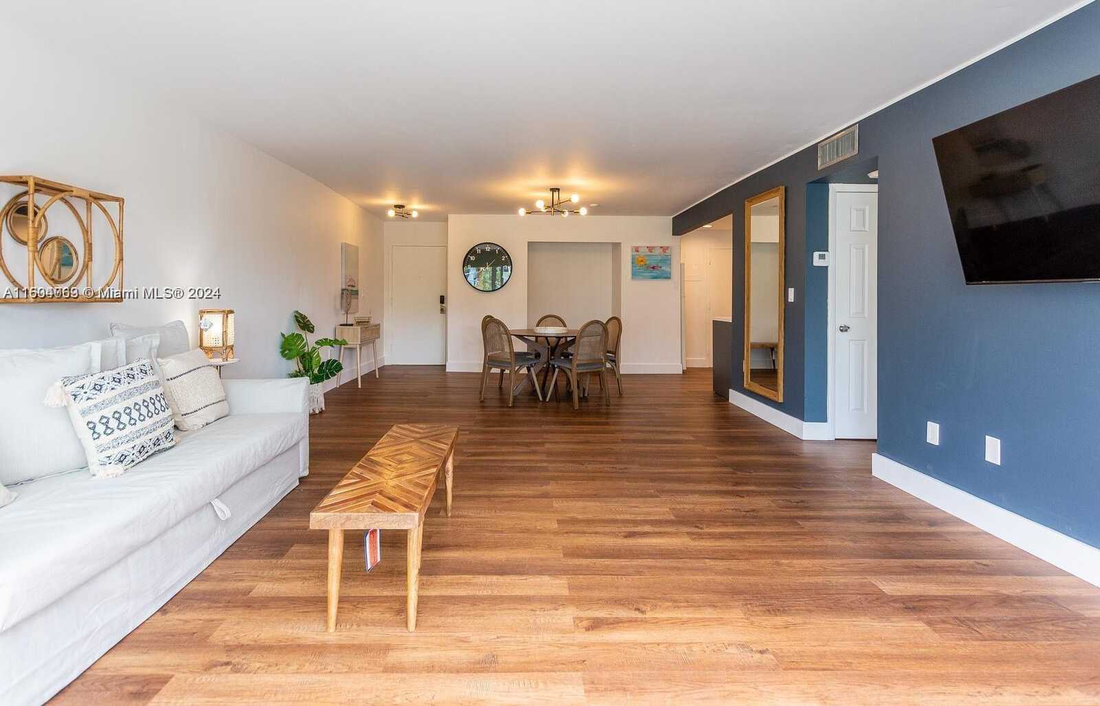 Small Image of 200 178TH DR #410, Sunny Isles Beach Number 13