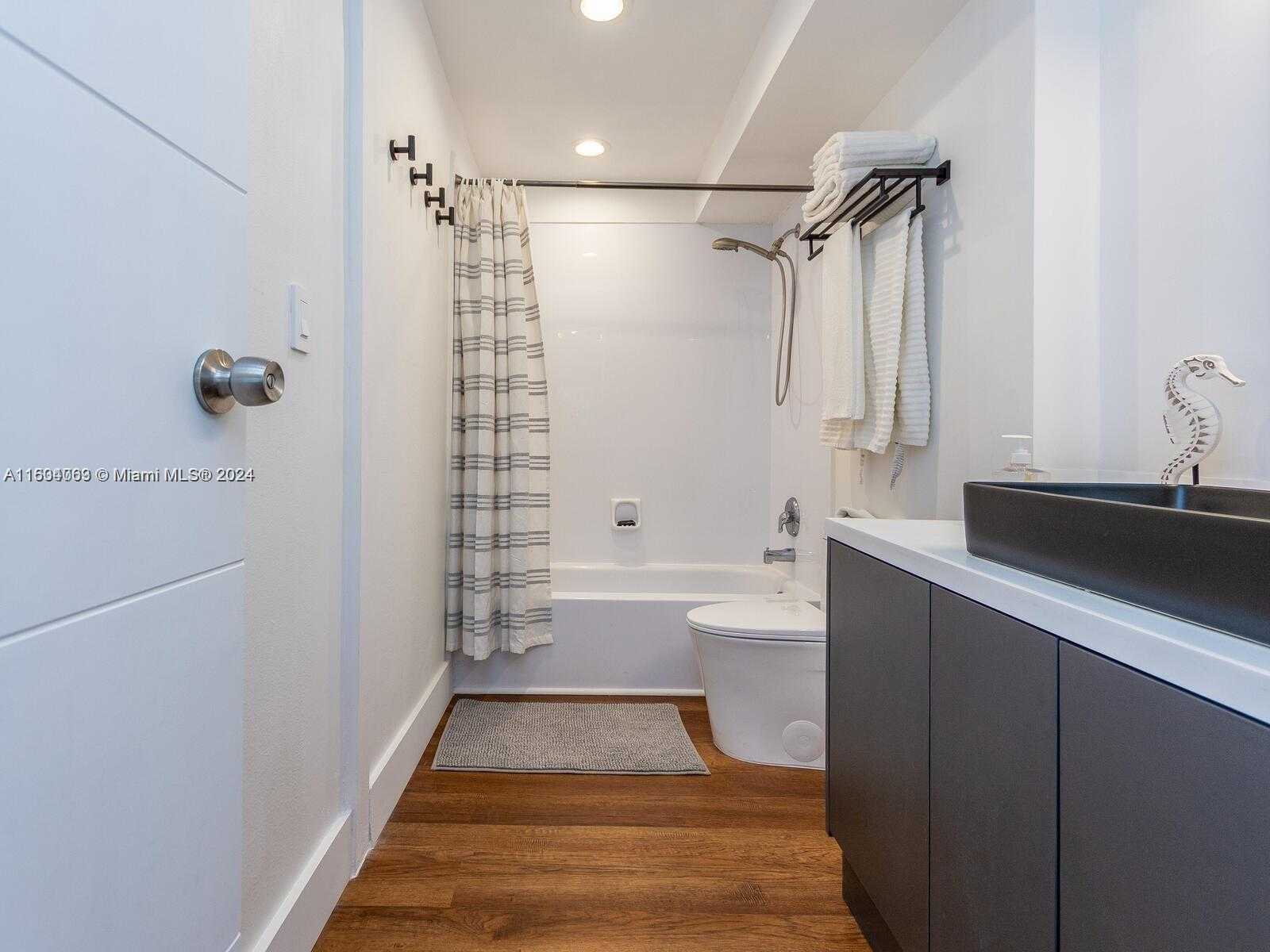 Small Image of 200 178TH DR #410, Sunny Isles Beach Number 33