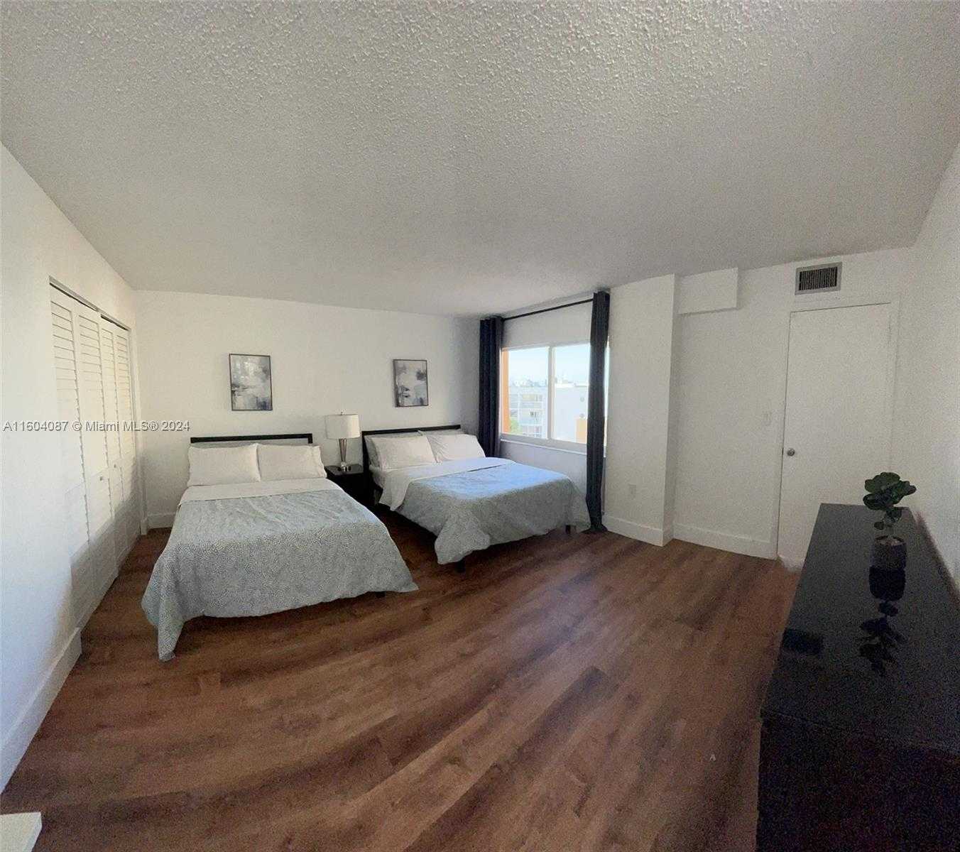 Small Image of 200 178TH DR #701, Sunny Isles Beach Number 11