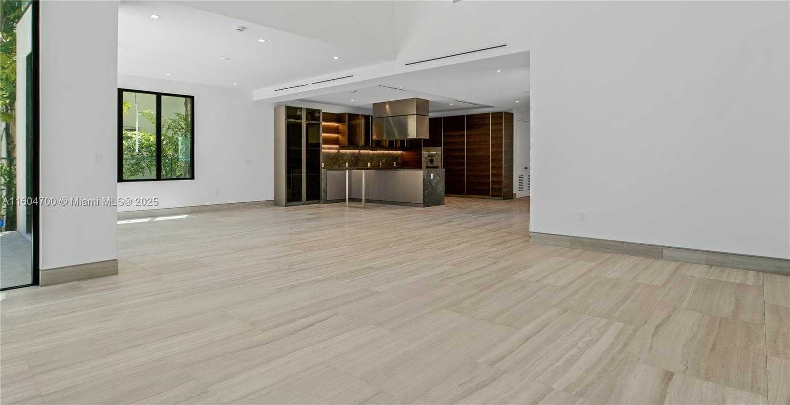 Small Image of 345 WEST 46TH ST #345, Miami Beach Number 11
