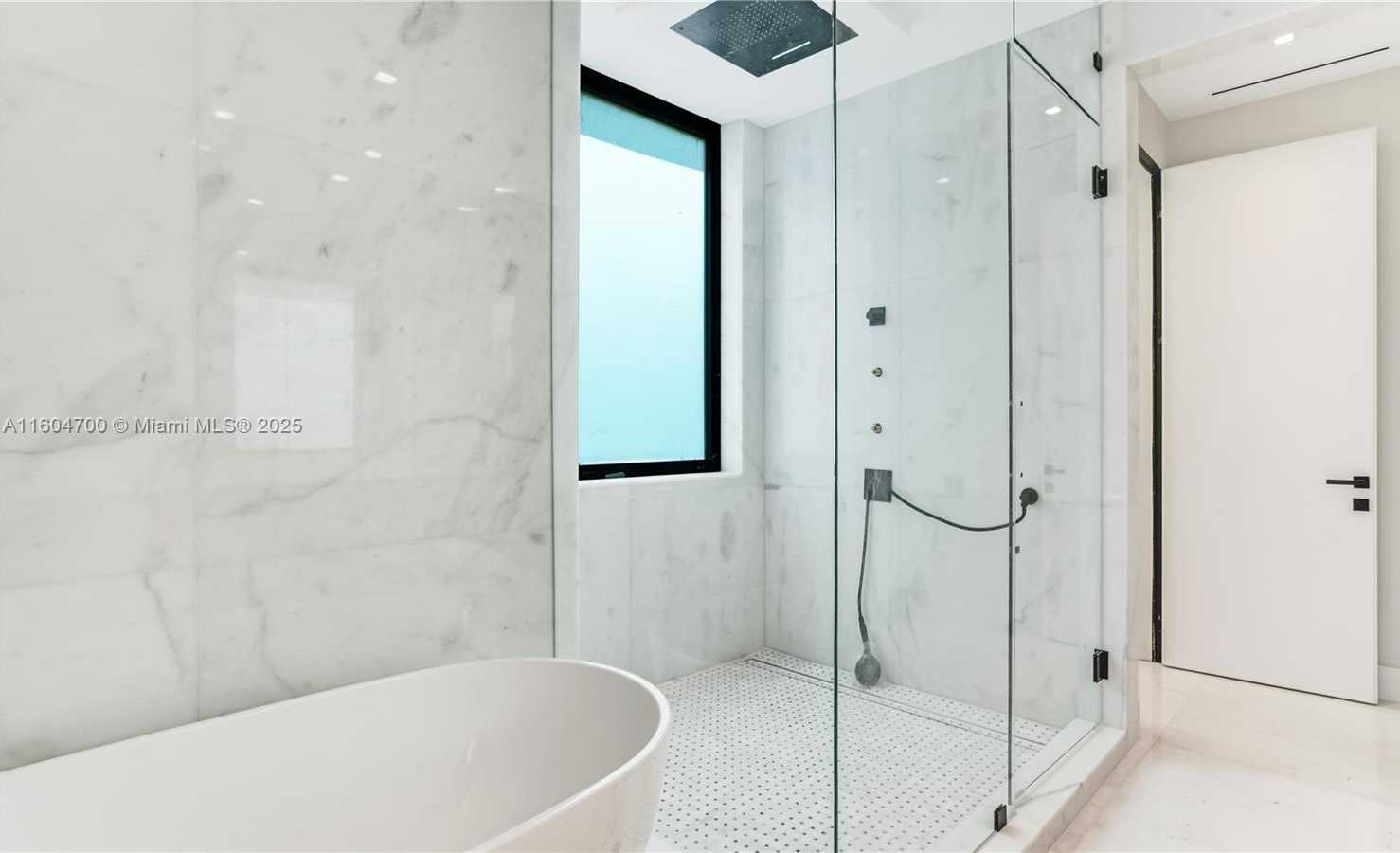 Small Image of 345 WEST 46TH ST #345, Miami Beach Number 27