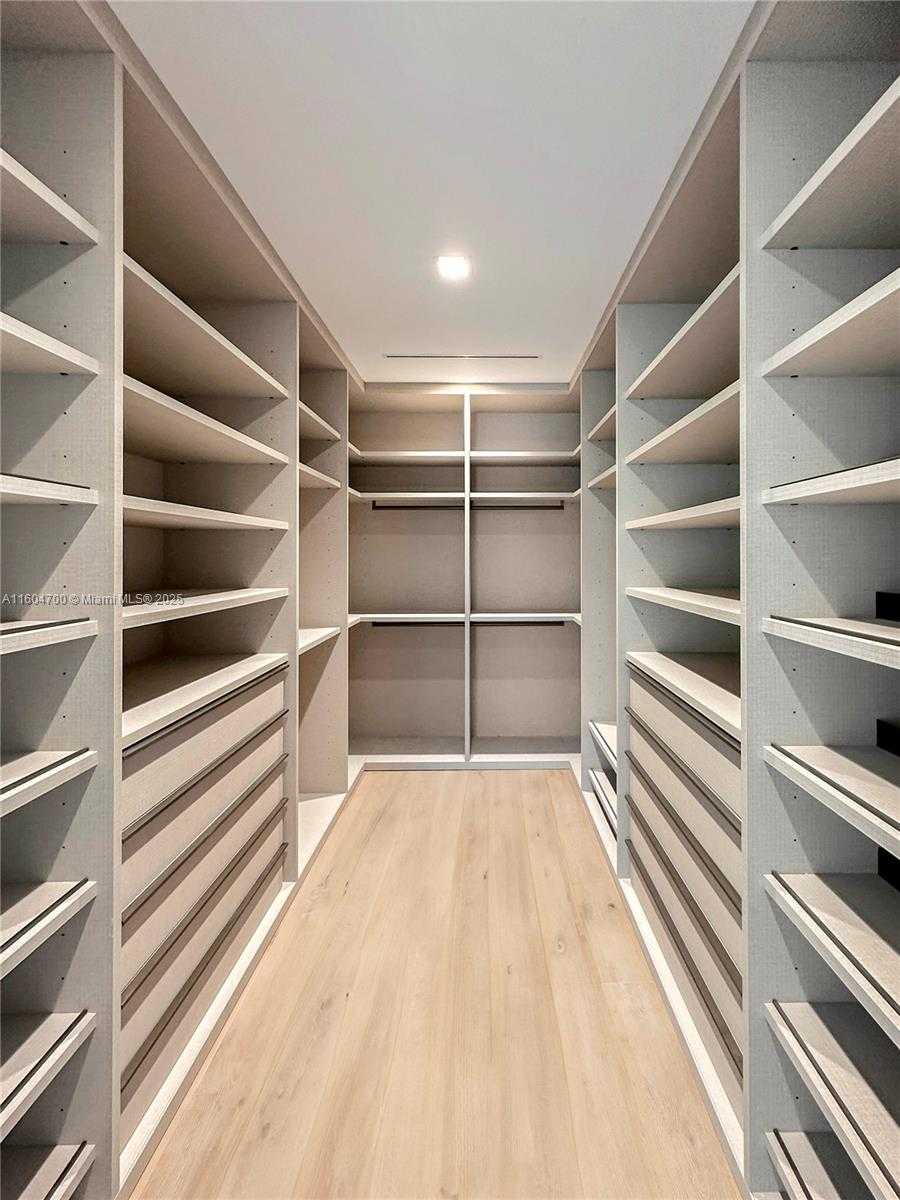 Small Image of 345 WEST 46TH ST #345, Miami Beach Number 28