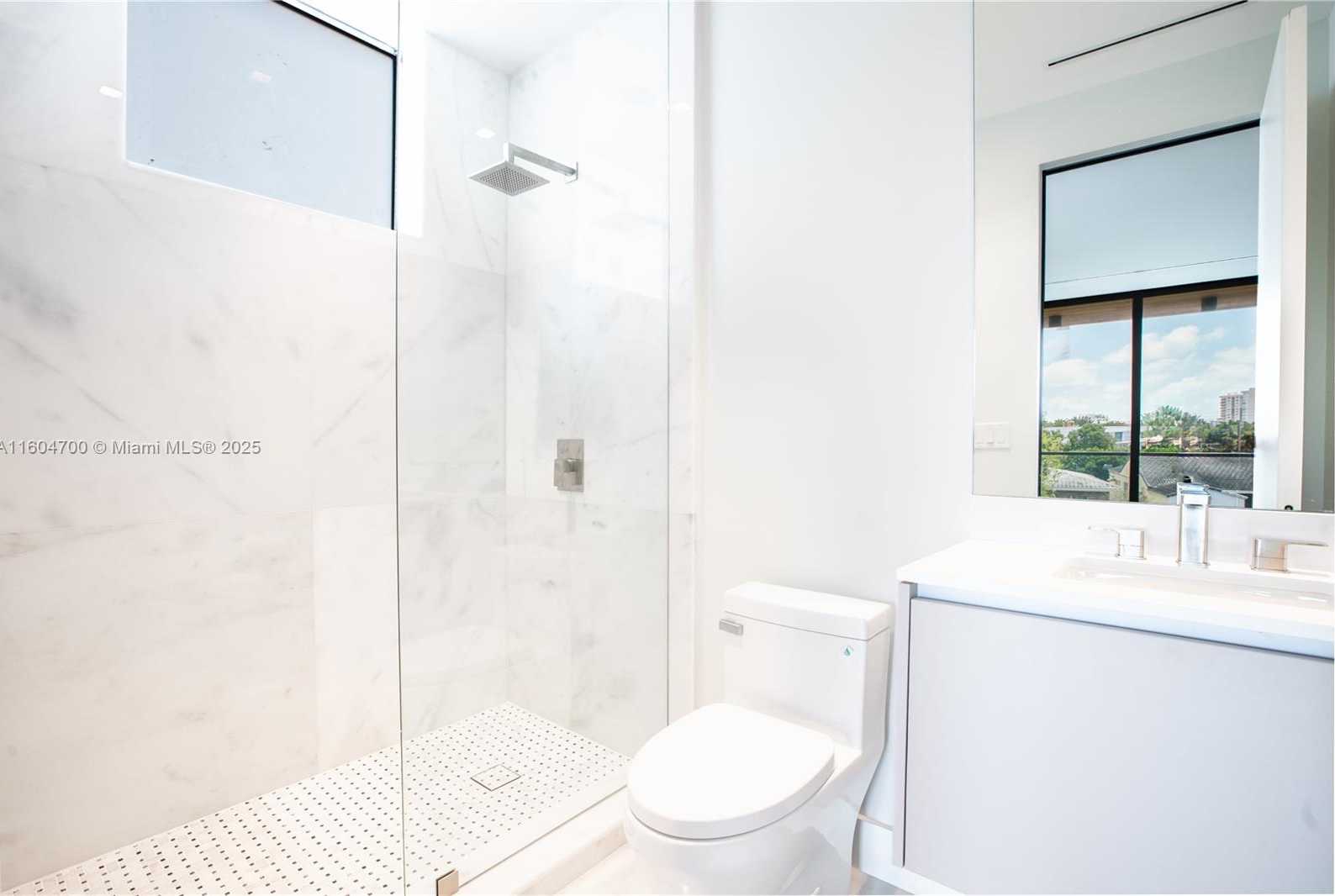 Small Image of 345 WEST 46TH ST #345, Miami Beach Number 40